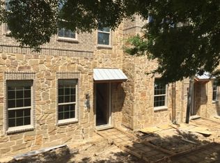 539 W Royal Ln, Irving, TX 75039