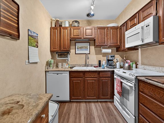 5th image of 835 Ridge Ave APT 507