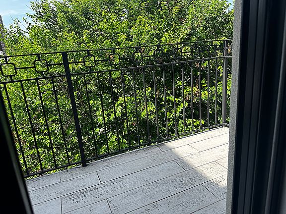 2nd image of 14-40 31st Ave #2R