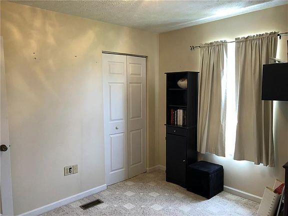 5th image of 232 Scenic Hill Dr
