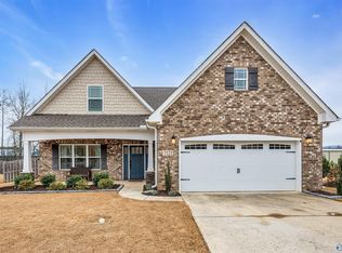 7123 Kingsbridge Ln SE, Owens Cross Roads, AL 35763