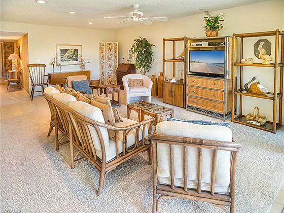 4th image of 2721 W Gulf Dr Unit 306