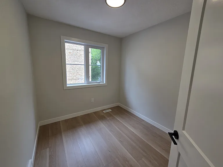 6203 109a St NW #1 — Photo 10