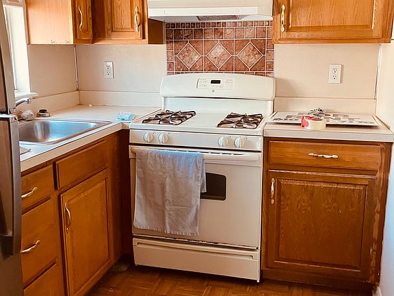 4th image of 2882 W Chester Pike APT B
