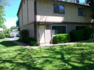 1110 Layton Rd APT A, Redding, CA 96002