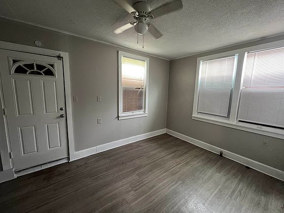 5th image of 3534 Marion Ave