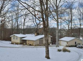 1264 Apple Valley Dr, Howard, OH 43028