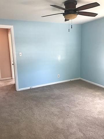 1st image of 450 Linden Ave #2