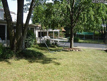 4th image of 842 McArthur Dr
