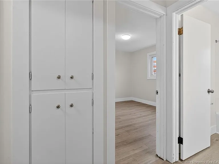 235 Reade St #4 — Photo 16