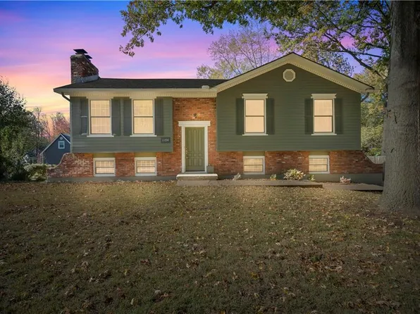 1104 Ada St, Kearney, MO 64060