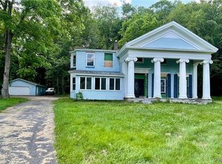 5549 Valley Rd, Oriskany, NY 13424