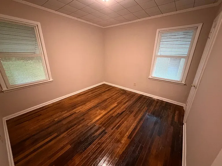 124 Holly St SE — Photo 10