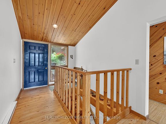 5th image of 1029 Starlight Rd