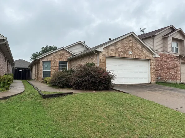 6437 Regina Dr, Fort Worth, TX 76131