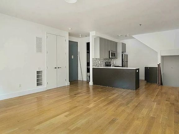 2nd image of 90 Meserole St