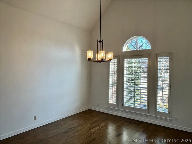 3712 S Orange Cir — Photo 6
