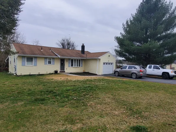 142 Butternut Ct, Reading, PA 19608