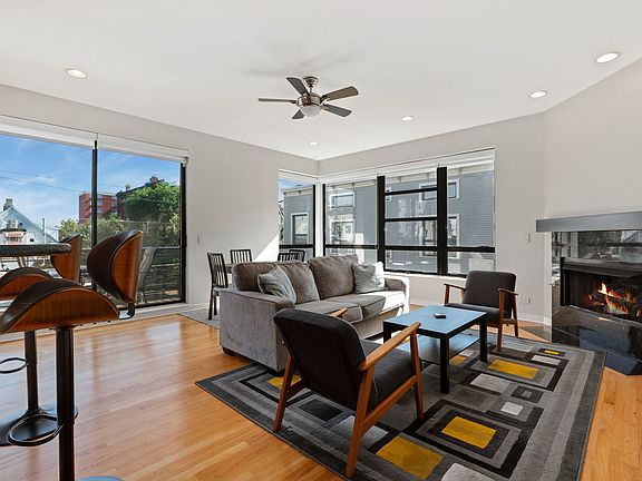 3rd image of 808 N Greenview Ave APT 3E
