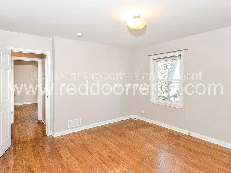 4930 N Illinois St — Photo 24