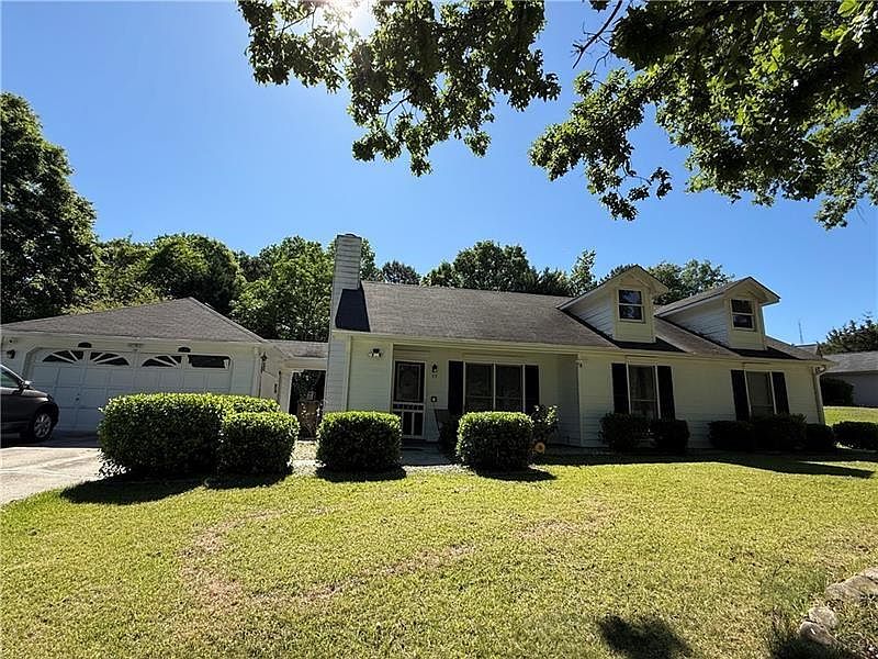 1st image of 35 Reisling Dr