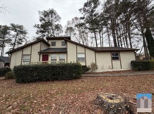 804 Emerald Forest Cir, Lawrenceville, GA 30044