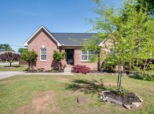 1313 Christine Dr, Lebanon, TN 37087