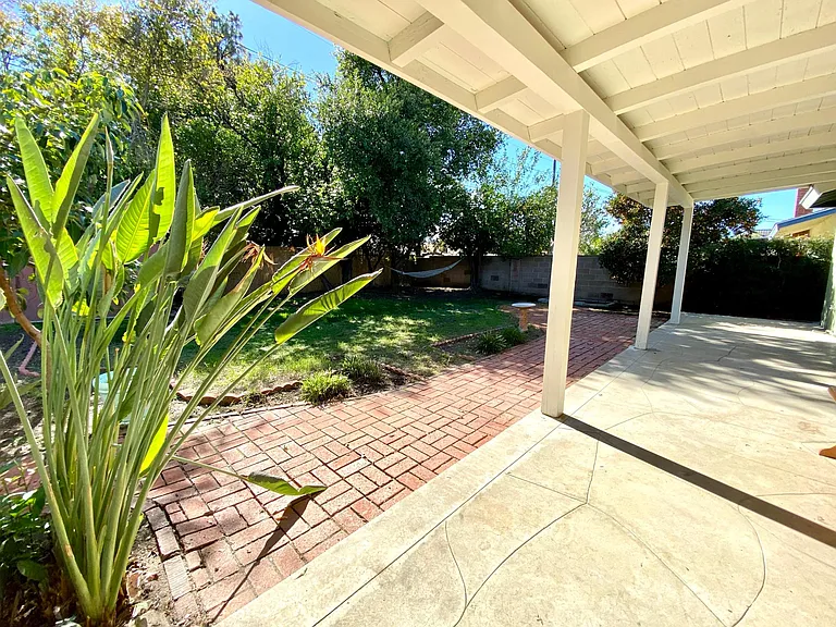 18246 Sunburst St — Photo 16
