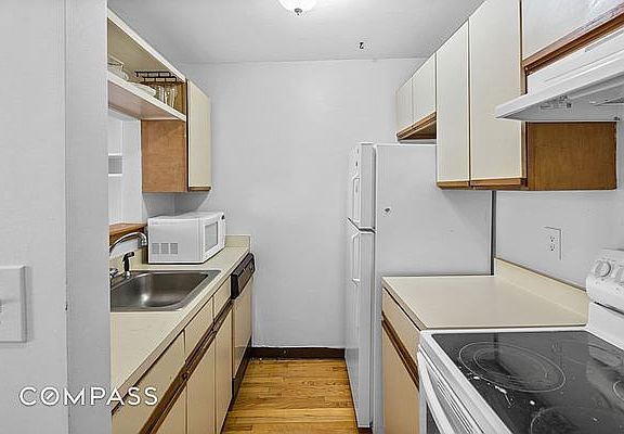 4th image of 68 E 7th St #1