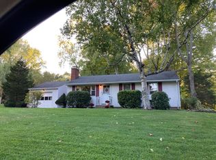 33 Niederwerfer Rd, South Windsor, CT 06074