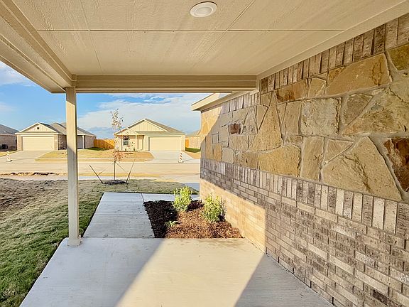 3rd image of 1041 Cortijo Way