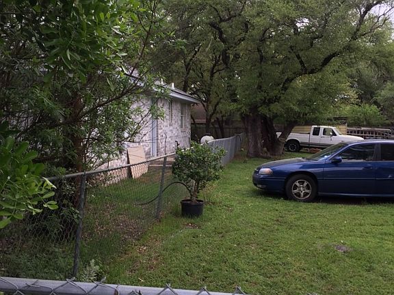 3rd image of 1408 Serene Oaks Dr