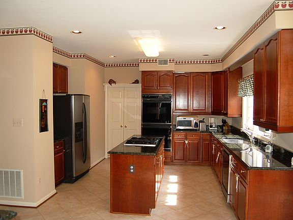 5th image of 4716 Walney Knoll Ct