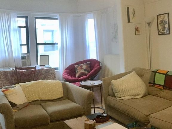 2nd image of 518 W Diversey Pkwy APT 3N