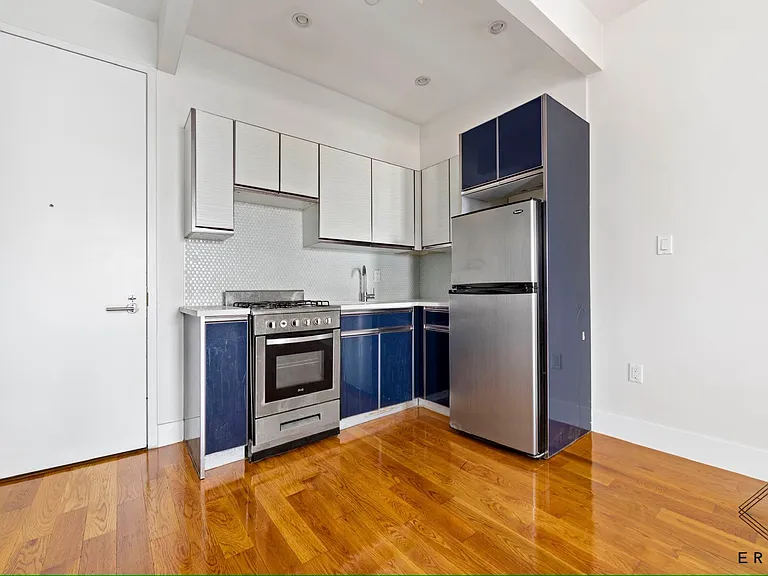 751 Dekalb Ave #2C — Photo 5
