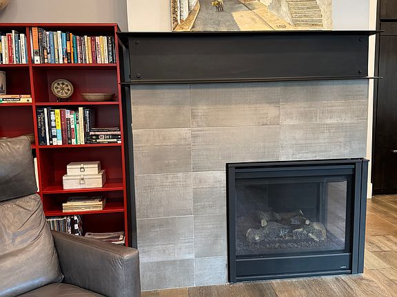 Gas fireplace