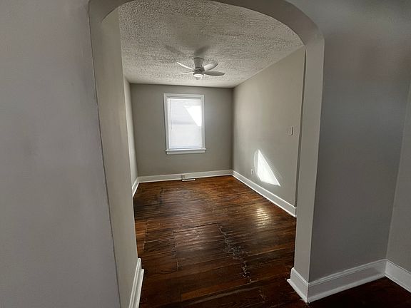 5th image of 3702 Peyton Ave