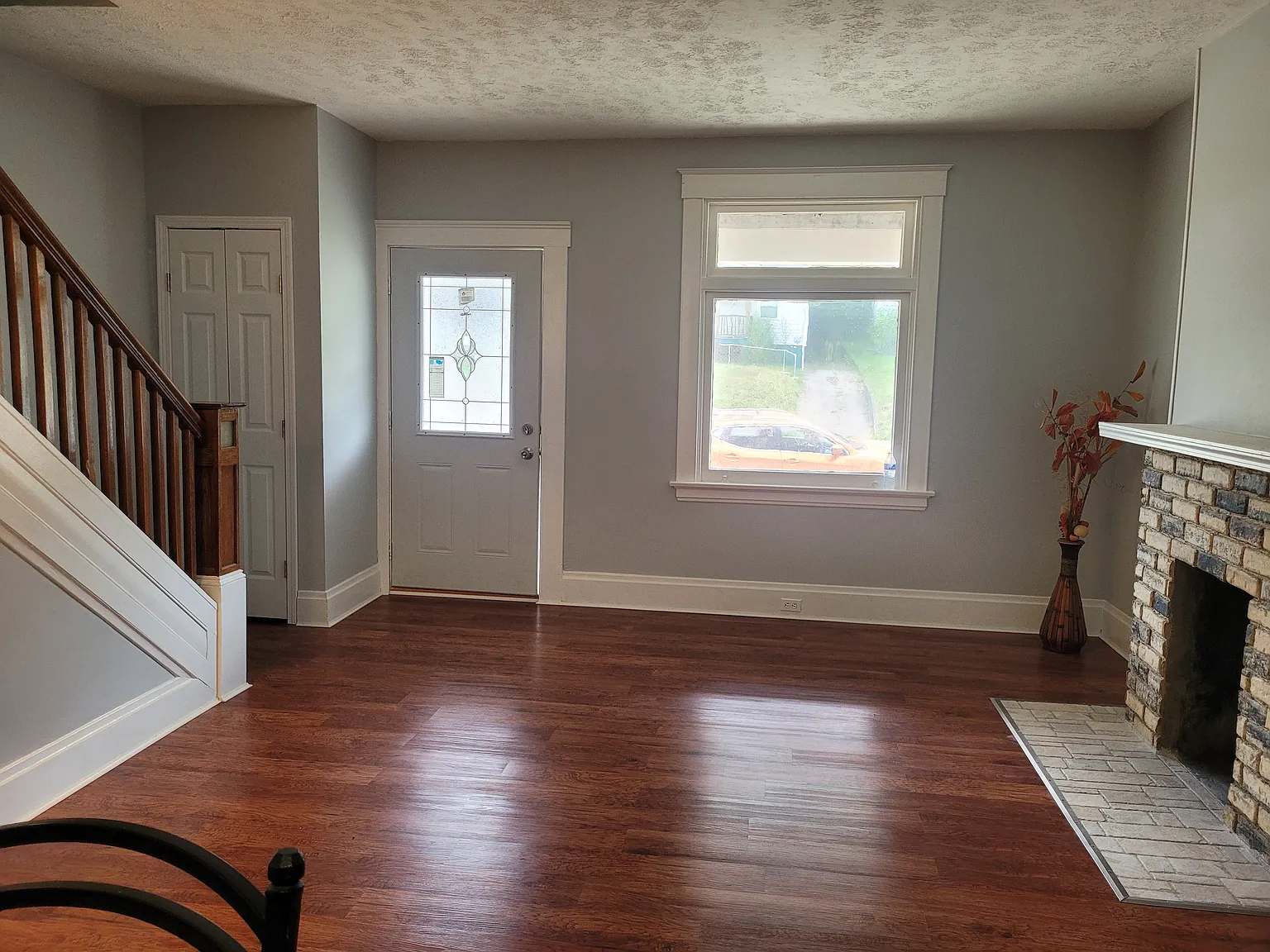 3 bed, 1244 sqft, $1,950 — Photo 2