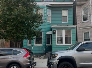 907 18th St, Union City, NJ 07087