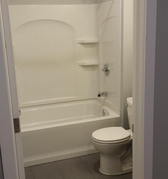 bathroom 01