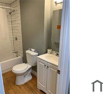 3 bed, 1300 sqft, $3,000 — Photo 4