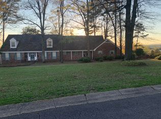 8 Briarwood Ln, Clarksville, AR 72830