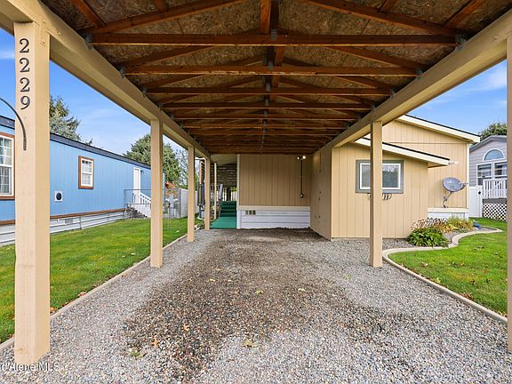 4th image of 2229 W Gueneveres Way
