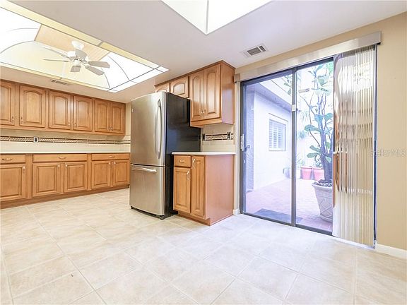 5th image of 1407 Pylewood St