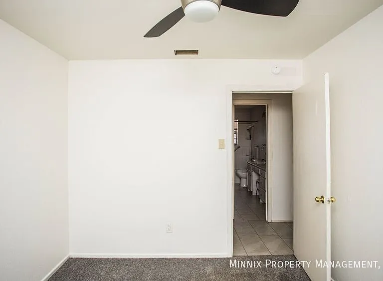 4628 Kemper St — Photo 14