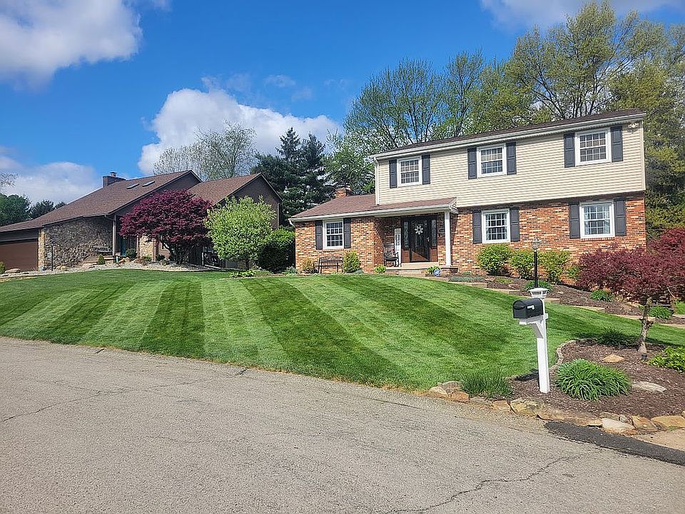 2nd image of 3409 Holly Dr