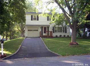 1 Dorset Dr, Canandaigua, NY 14424
