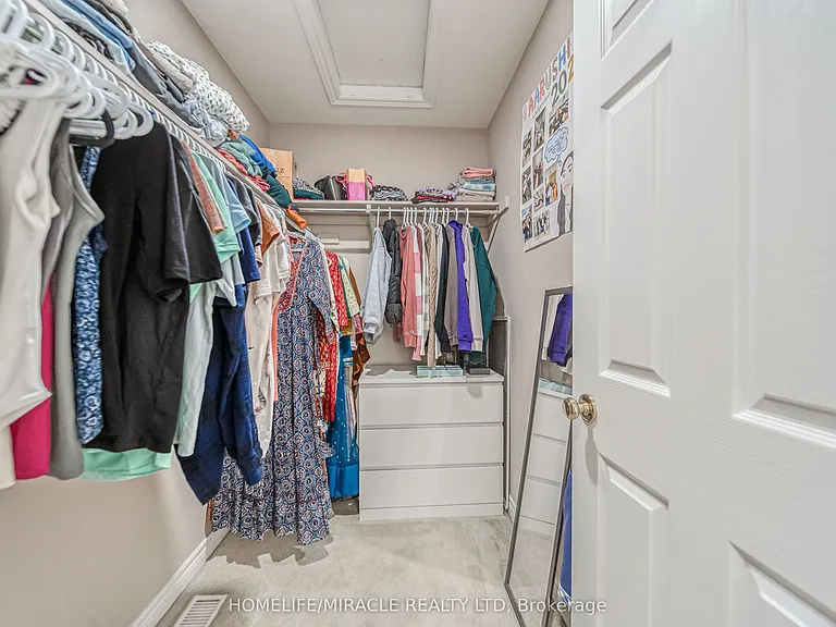 93 Lynch Cir — Photo 32