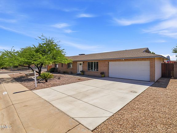 2nd image of 1934 W KRISTAL Way