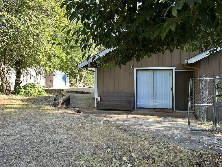 15180 Bancroft Rd — Photo 27